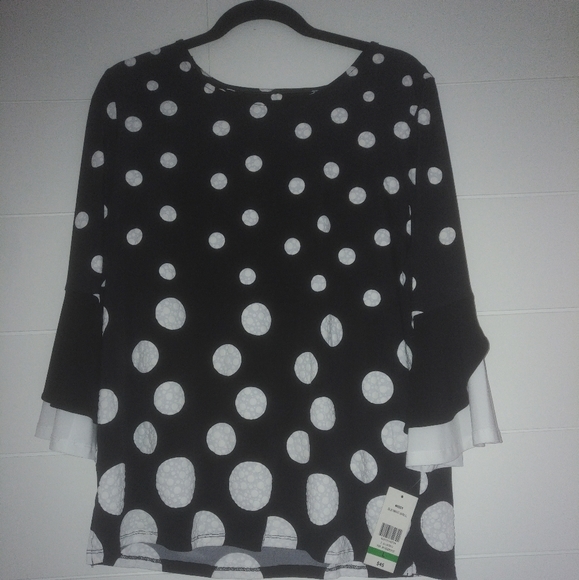 Ladies Top - Picture 2 of 4